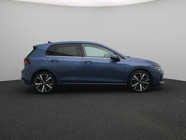 VOLKSWAGEN Golf VIII (2024) — foto 7 van 17