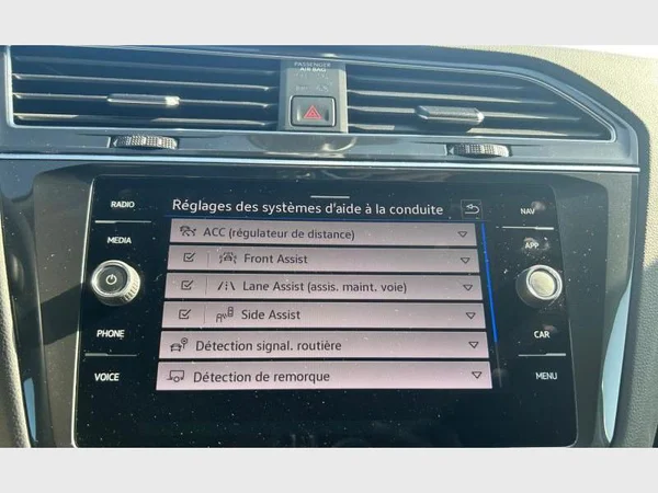 Volkswagen Tiguan (2022) — foto 9 van 29