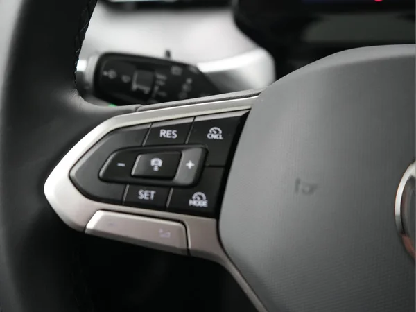 VOLKSWAGEN ID.Buzz Lwb (2026) — foto 14 van 28