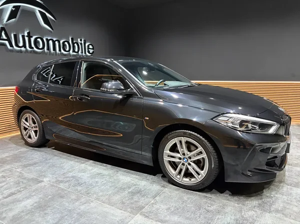 Bmw 118 (2022) — foto 18 van 27
