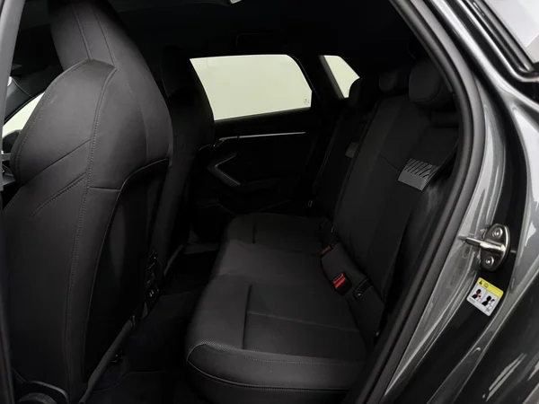 AUDI A3 Sportback (2025) — foto 2 van 18