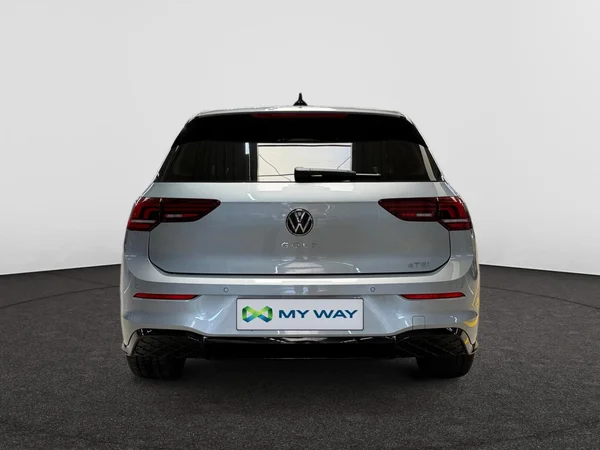 VOLKSWAGEN Golf VIII (2026) — foto 16 van 21