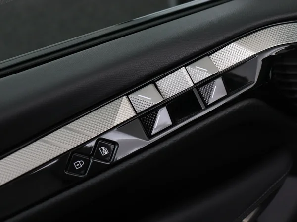 DS AUTOMOBILES DS 4 (2023) — foto 20 van 28