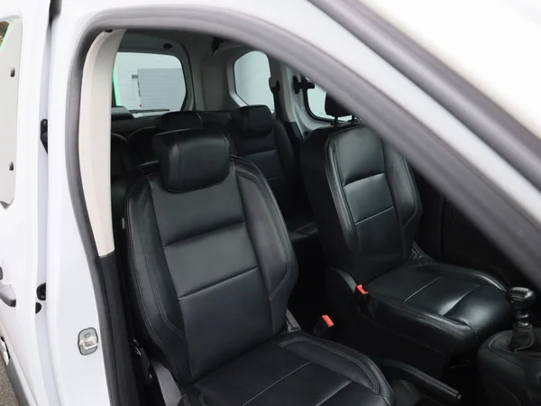 Opel Combo Life (2022) — foto 22 van 35