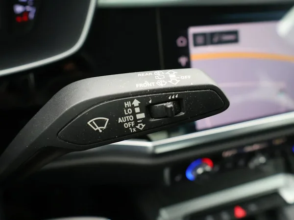 Audi Q3 (2019) — foto 5 van 27