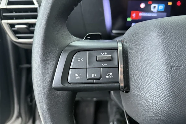 Citroen C4 (2024) — foto 6 van 21