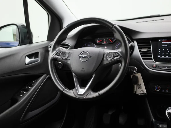 Opel Crossland X (2021) — foto 35 van 35