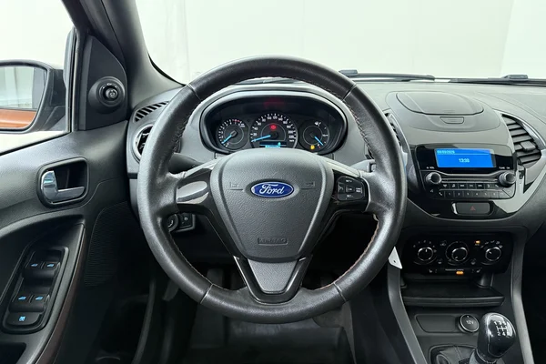 Ford Ka+ Active (2019) — foto 2 van 18