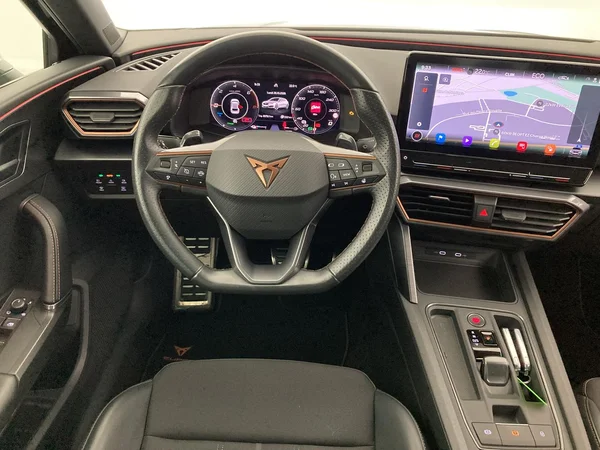 CUPRA Leon e-Hybrid (PHEV) (2023) — foto 34 van 36