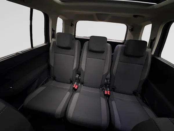 VOLKSWAGEN Touran (2026) — foto 2 van 21