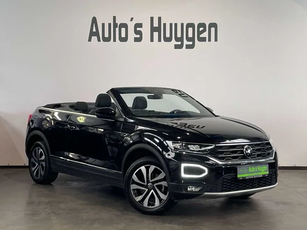 Volkswagen T-Roc Cabriolet (2021) — foto 1 van 18