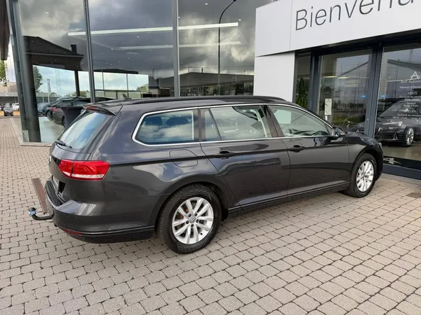 Volkswagen Passat (2019) — foto 14 van 23