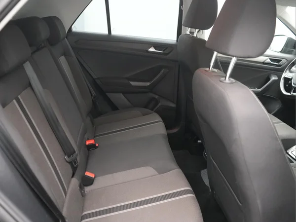 VOLKSWAGEN T-Roc (2021) — foto 7 van 26