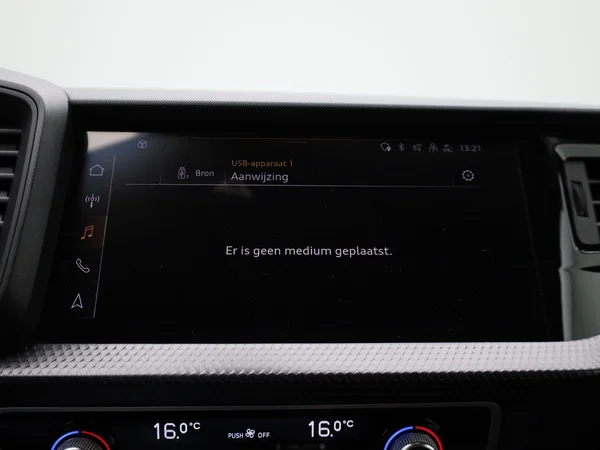 Audi A1 Sportback (2023) — foto 17 van 41