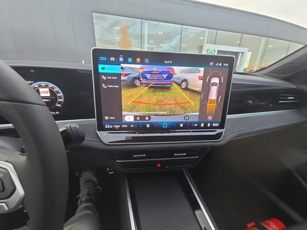VOLKSWAGEN Passat Variant eHybrid (PHEV) (2025) — foto 3 van 24