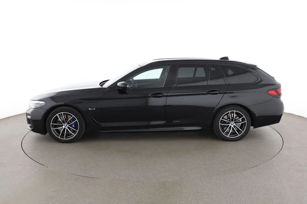 BMW 5-serie (2021) — foto 9 van 16
