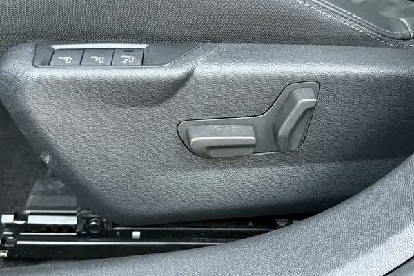 Peugeot 208 (2024) — foto 10 van 25