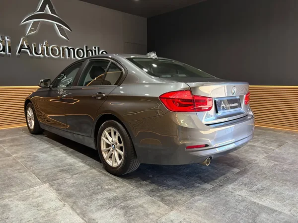 Bmw 316 (2017) — foto 21 van 24