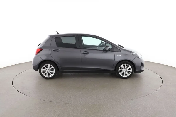 Toyota Yaris (2015) — foto 13 van 16