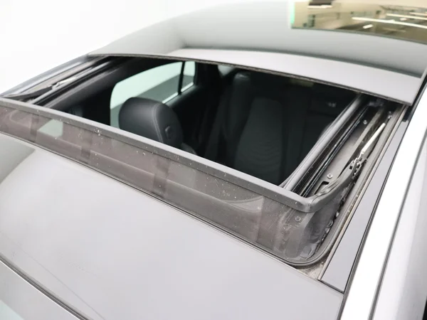 Mercedes-Benz EQA (2025) — foto 10 van 27