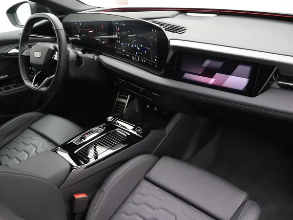 Audi A6 Sportback e-tron (2025) — foto 4 van 37