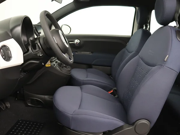 FIAT 500C (2022) — foto 2 van 26