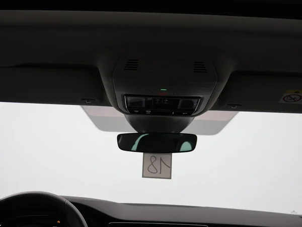 SKODA Octavia Combi PHEV (2021) — foto 22 van 32