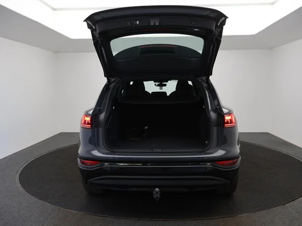 AUDI Q6 e-tron (2025) — foto 25 van 29