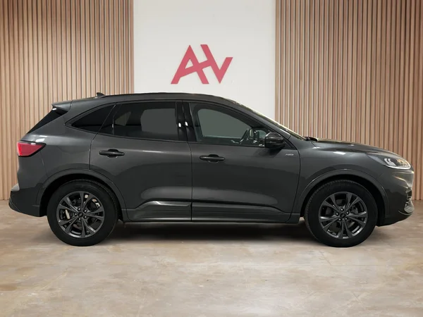 Ford Kuga (2023) — foto 25 van 30
