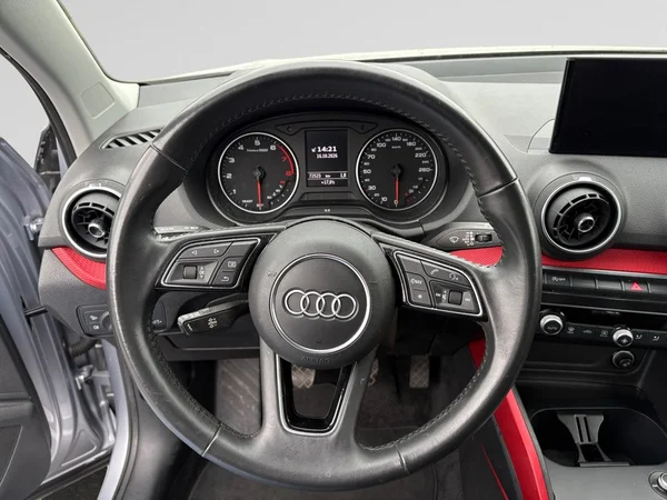 AUDI Q2 (2020) — foto 2 van 20