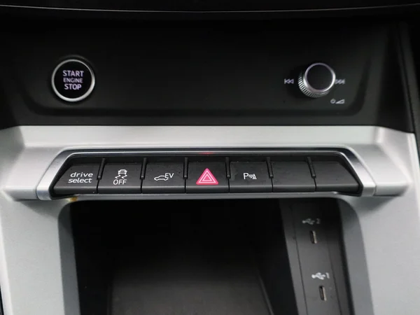 Audi Q3 (2022) — foto 19 van 45