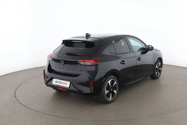 Opel Corsa (2024) — foto 12 van 16