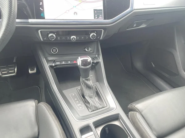 AUDI Q3 Sportback Dsl (2022) — foto 5 van 21