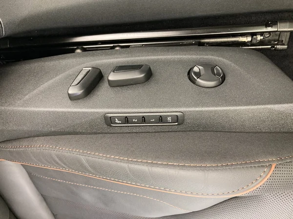 SKODA Enyaq (2022) — foto 16 van 37