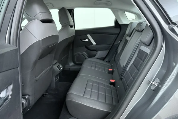 Citroen E-C4 X (2025) — foto 16 van 17