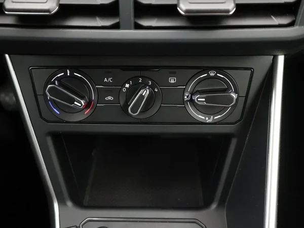 Volkswagen Taigo (2022) — foto 15 van 28