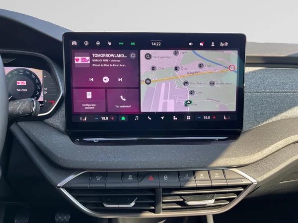 SKODA Octavia Combi (2025) — foto 3 van 22