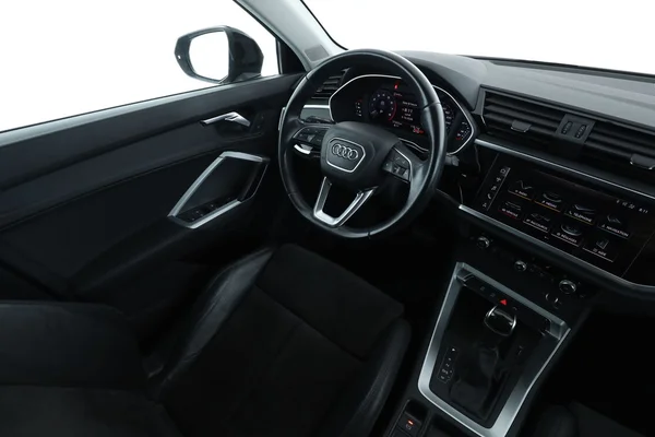Audi Q3 (2019) — foto 4 van 16