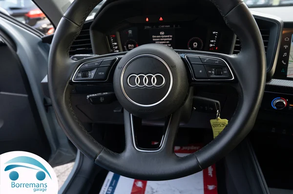 Audi A1 (2024) — foto 8 van 32