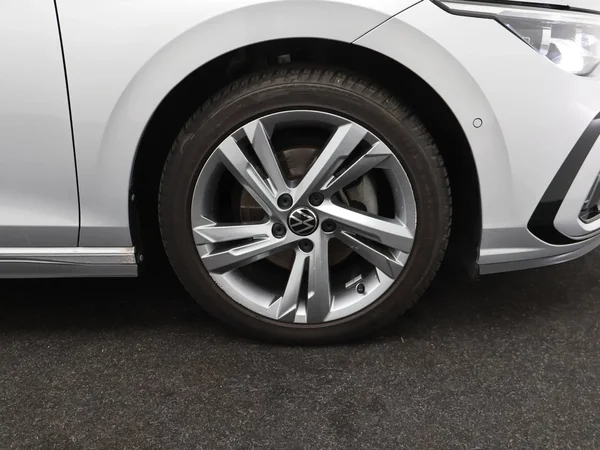 Volkswagen Golf (2024) — foto 27 van 27