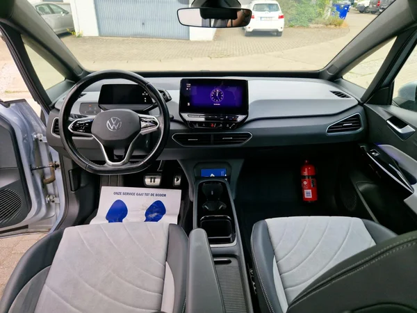 VOLKSWAGEN ID.3 (2023) — foto 13 van 16