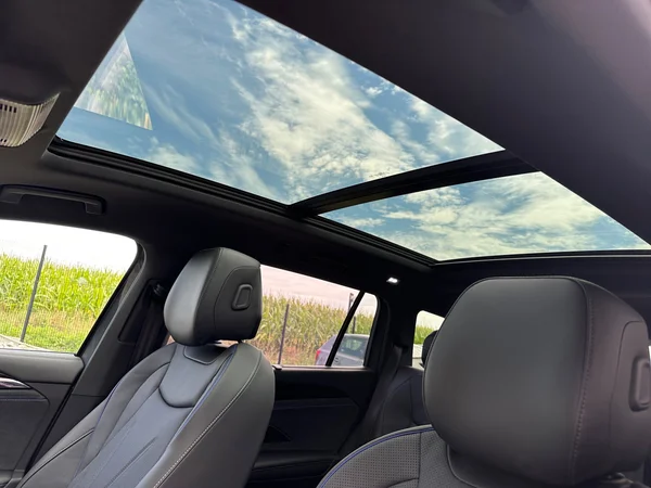 VOLKSWAGEN Tayron eHybrid (PHEV) (2025) — foto 8 van 20