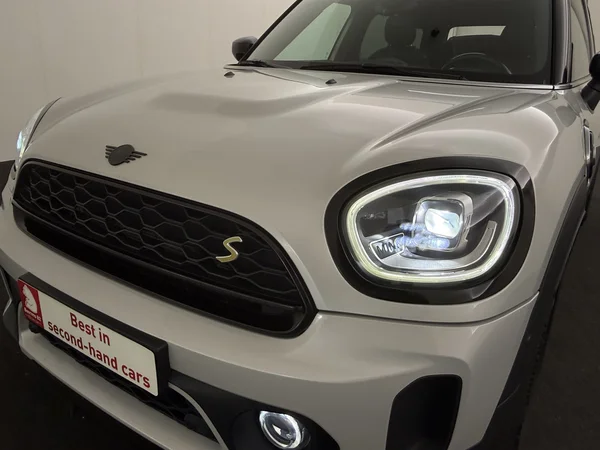 MINI Cooper SE Countryman (2021) — foto 28 van 34