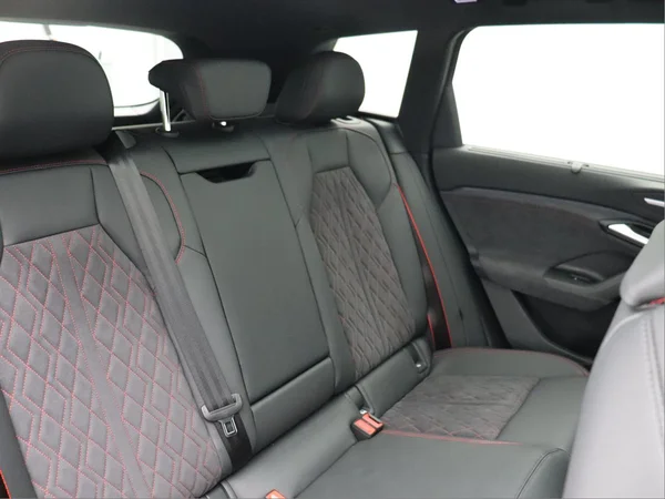 AUDI Q6 e-tron (2026) — foto 4 van 21