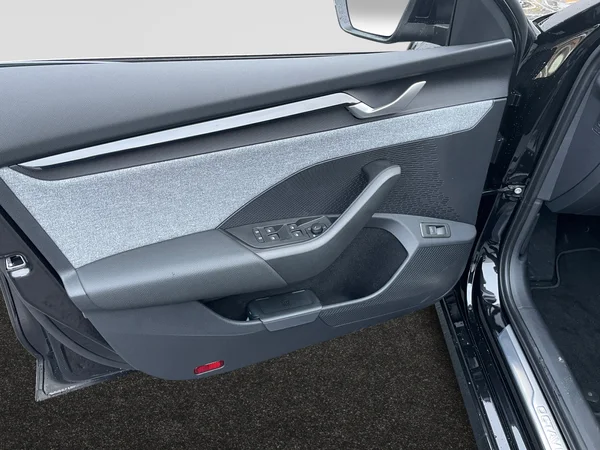 SKODA Octavia Combi (2026) — foto 10 van 21