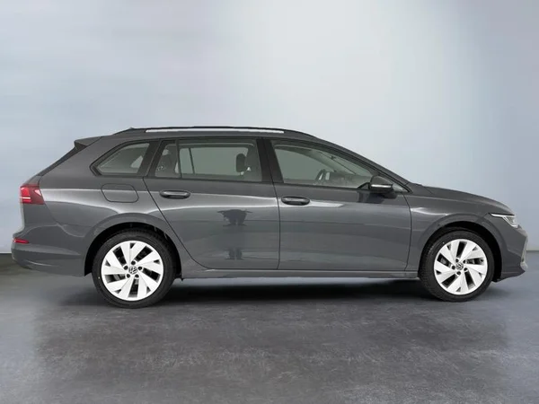 VOLKSWAGEN Golf VIII SW (2024) — foto 19 van 24