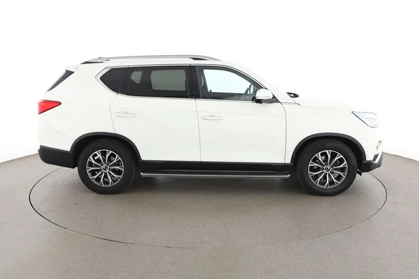 Ssangyong Rexton (2019) — foto 13 van 16