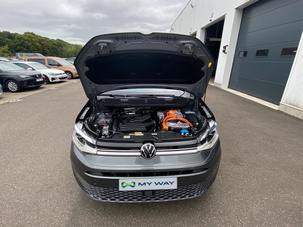 VOLKSWAGEN Caddy Maxi eHybrid (2025) — foto 14 van 24