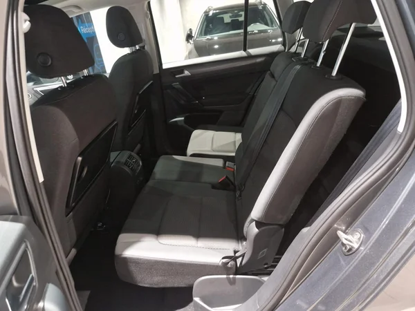 VOLKSWAGEN Golf Sportsvan (2020) — foto 13 van 26