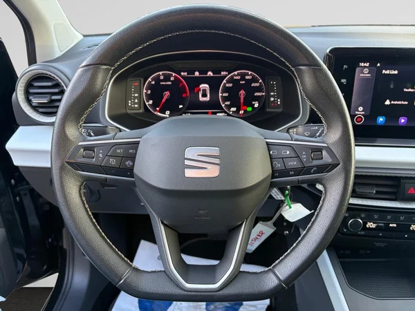SEAT Arona (2022) — foto 18 van 18